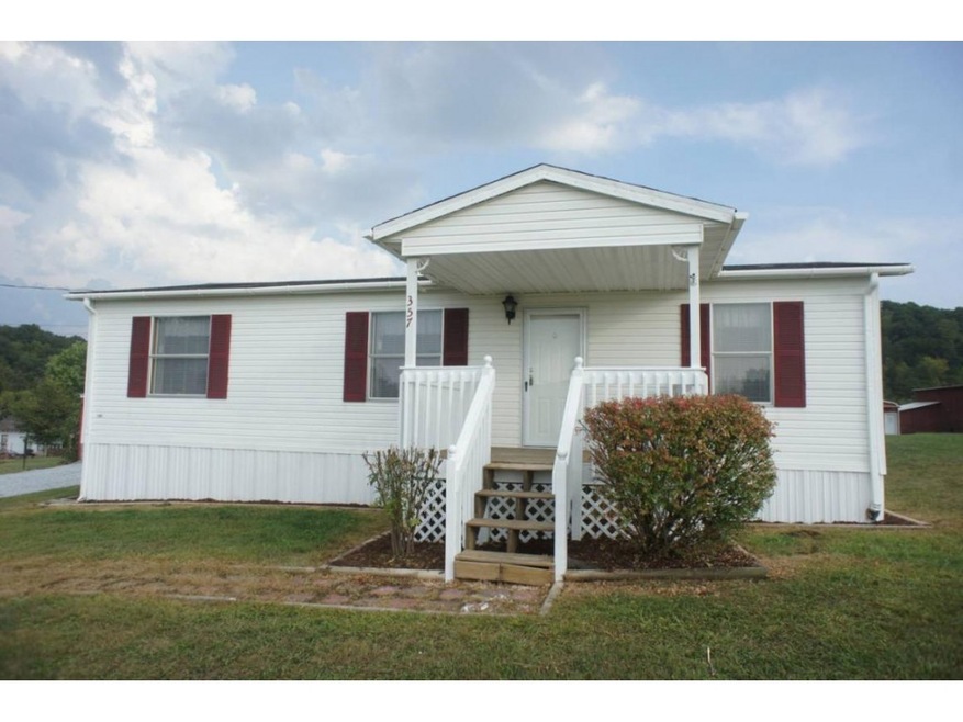 357 Woodlyn Rd, Johnson City, TN 37601 - photo 1