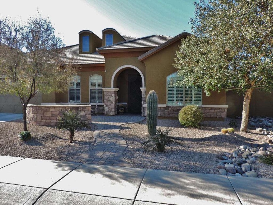 3075 E Castanets Dr