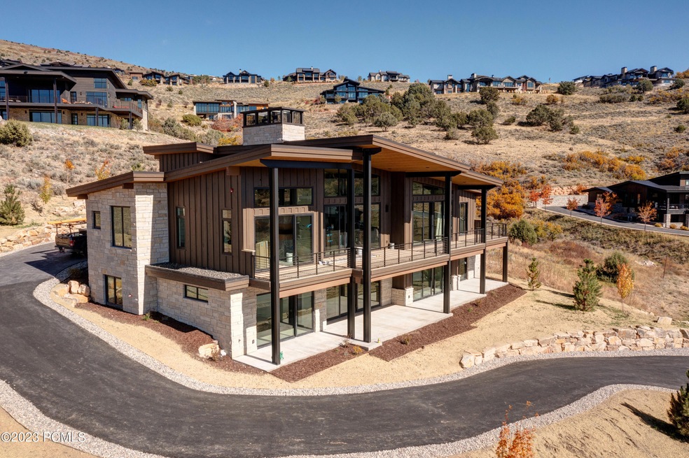 2075 E Notch Mountain Circle_13