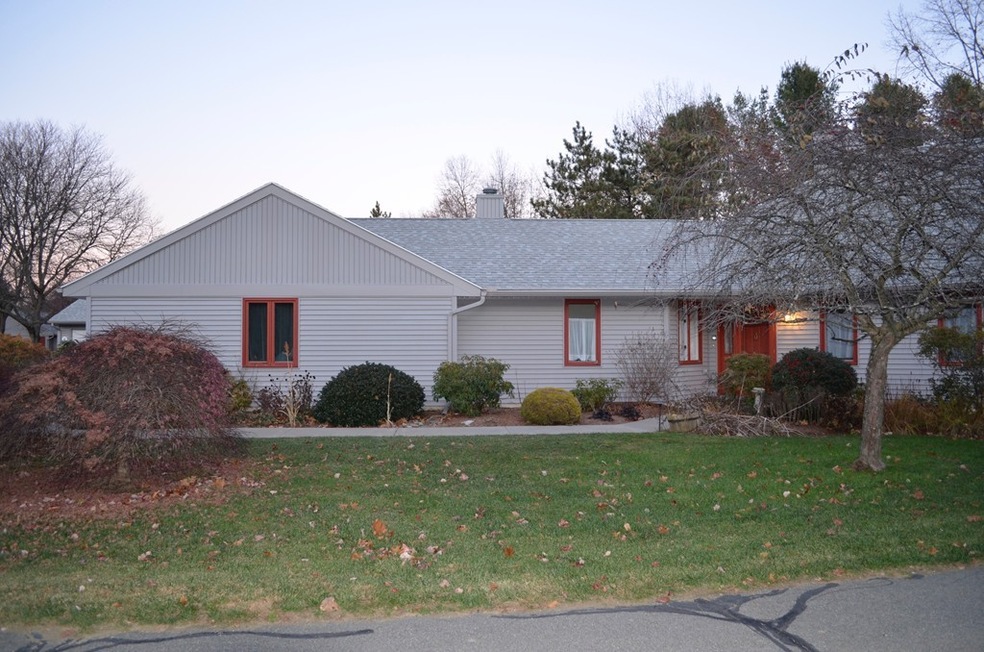 21 Baldwin Ln, Amherst, MA 01002 - photo 1