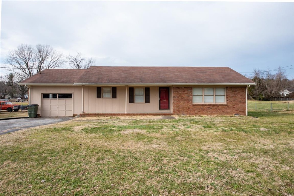 505 Pineridge Dr, Hopkinsville, KY 42240 - photo 1