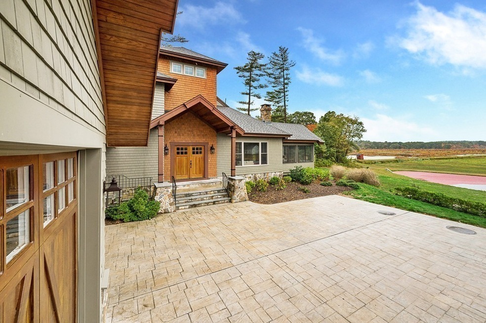 111 Old Oaken Bucket Rd, Scituate, MA 02066 - photo 1