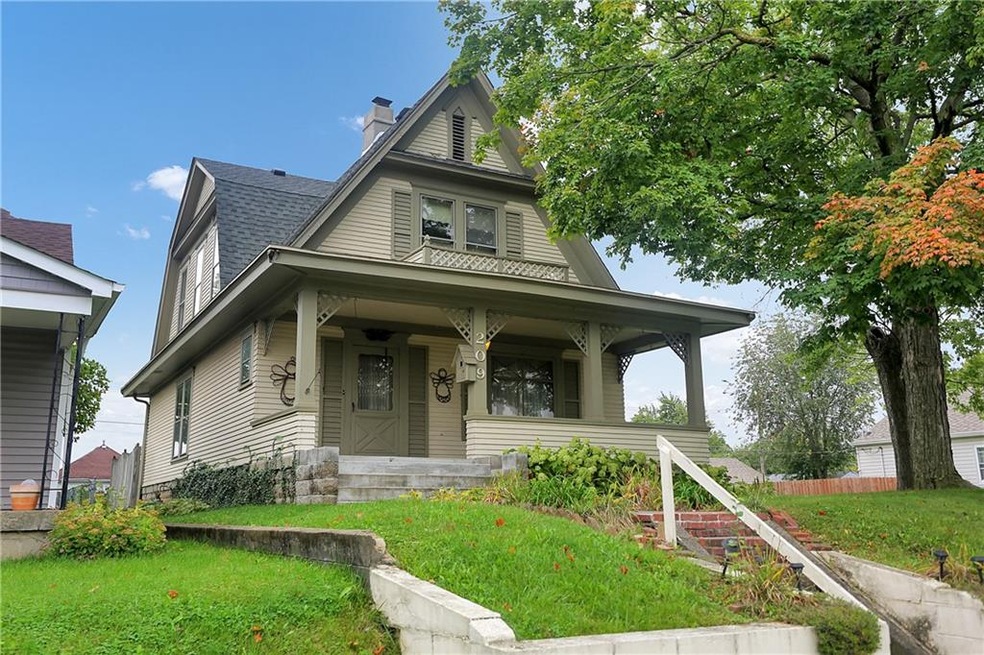 209 S 5th Ave, Beech Grove, IN 46107 - photo 1