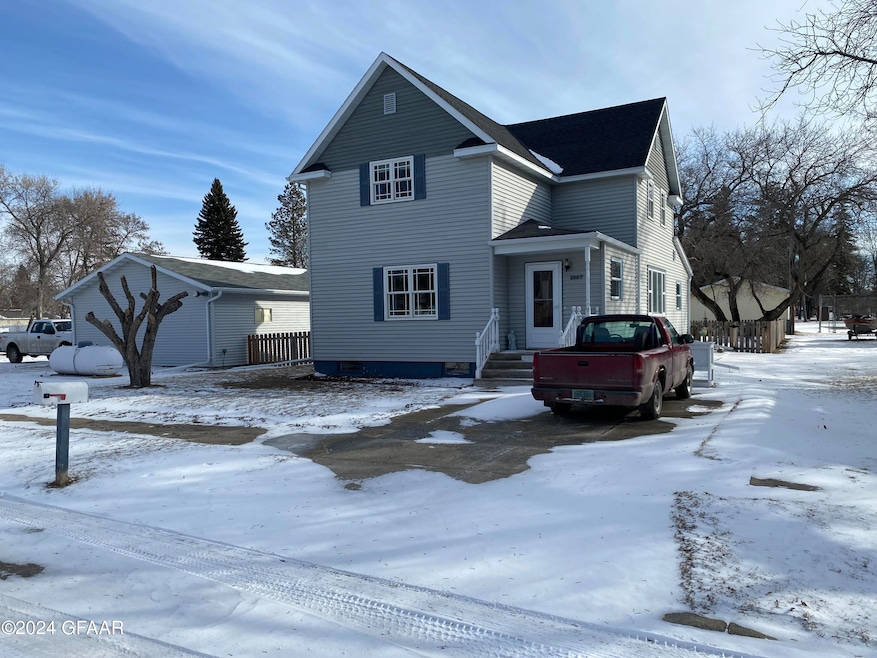 1007 3rd Ave, Cando, ND 58324 - photo 1