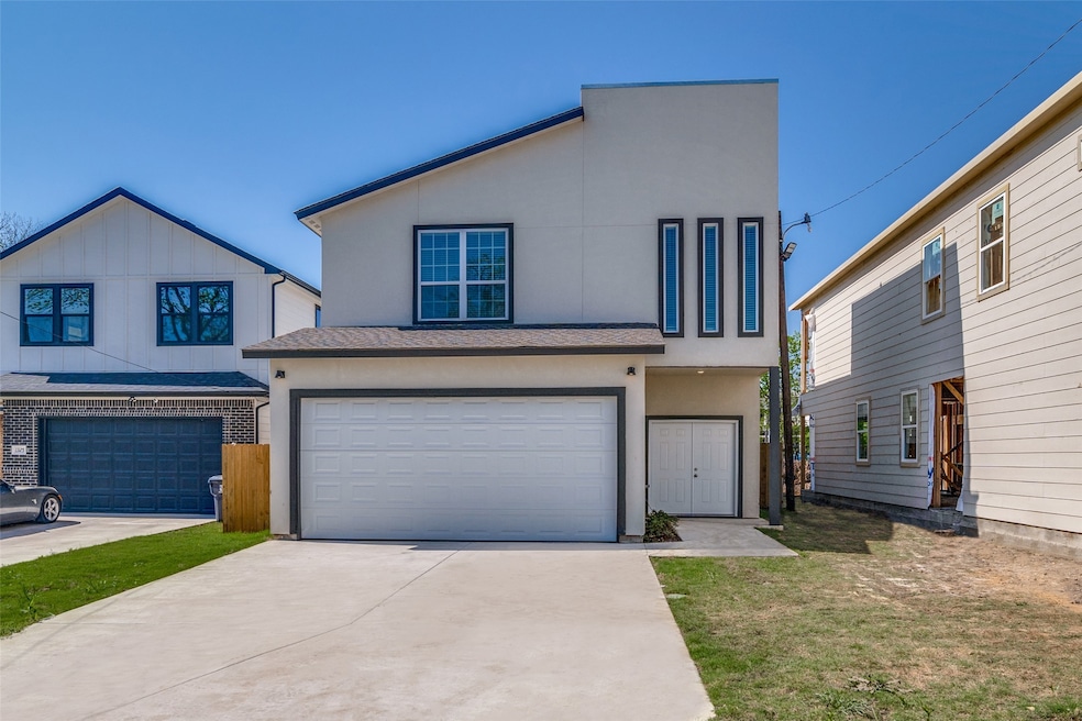 For Sale $385,000 • Co-Listing Agent