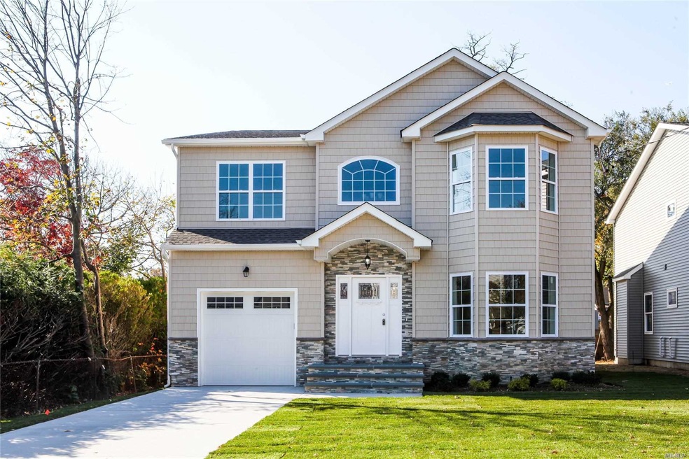 1940 Bergen St, Bellmore, NY 11710 - photo 1