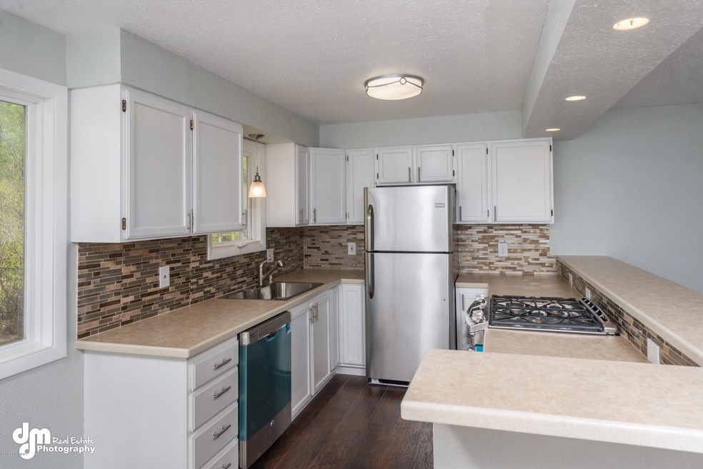 Kitchen_7478-FULL