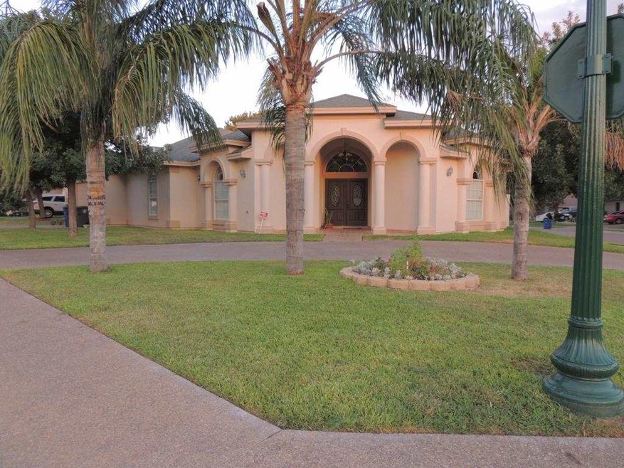 509 Sandpiper Ln, Laredo, TX 78045 - photo 1