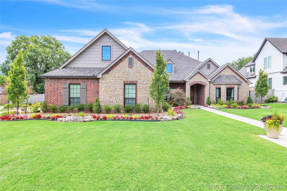 Exquisite Midtown Tulsa Move-In Home