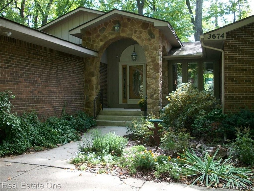 Lakewood Estates Walkout Ranch