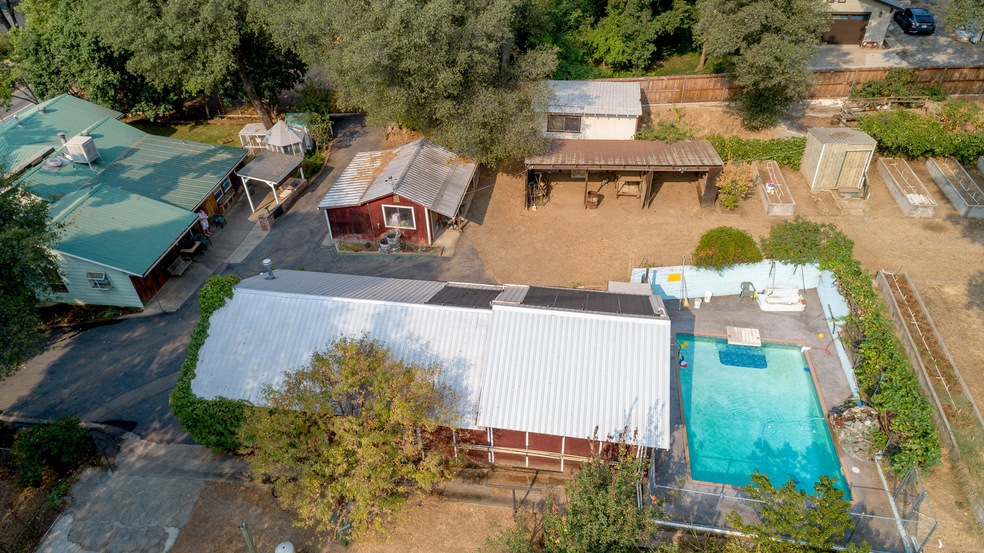 1840 Branstetter Ln, Redding, CA 96001 - photo 1