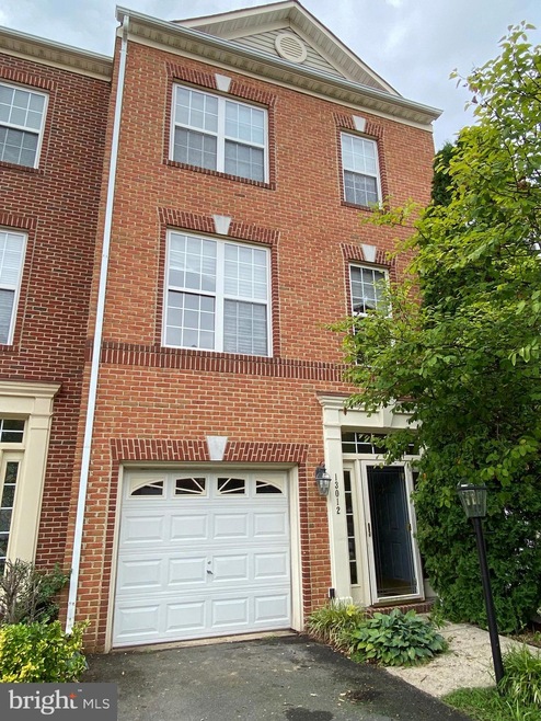 13012 Park Crescent Cir, Herndon, VA 20171 - photo 1