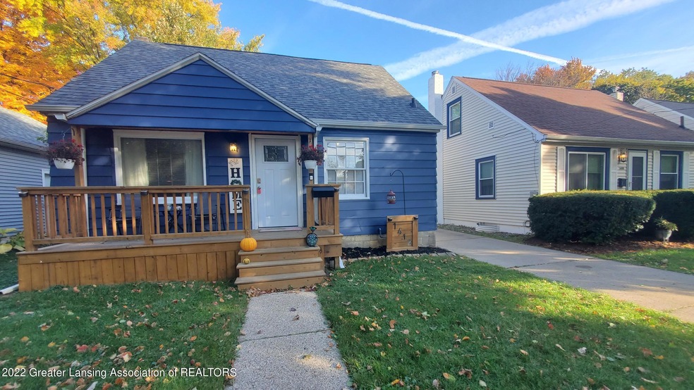 1412 Lenore Ave, Lansing, MI 48910 - photo 1