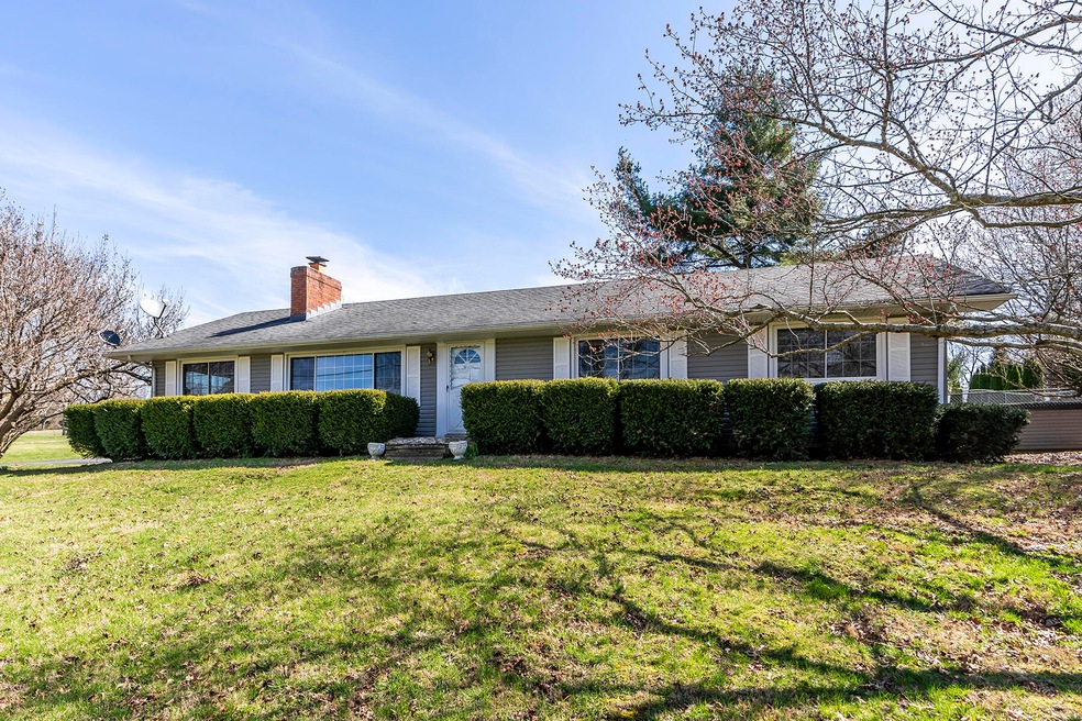 2650 Carpenter Pike, Versailles, KY 40383 - photo 1