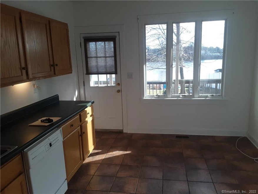 90 Kenwood Ave, Fairfield, CT 06824 - photo 1