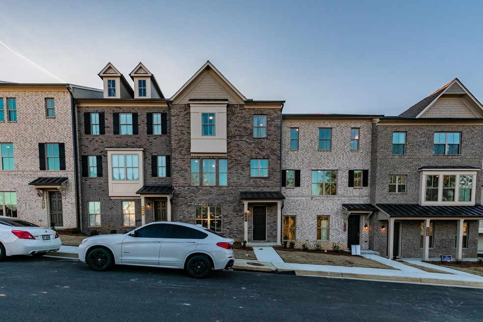 2586 Red Alder Aly unit 70, Doraville, GA 30360 - photo 1