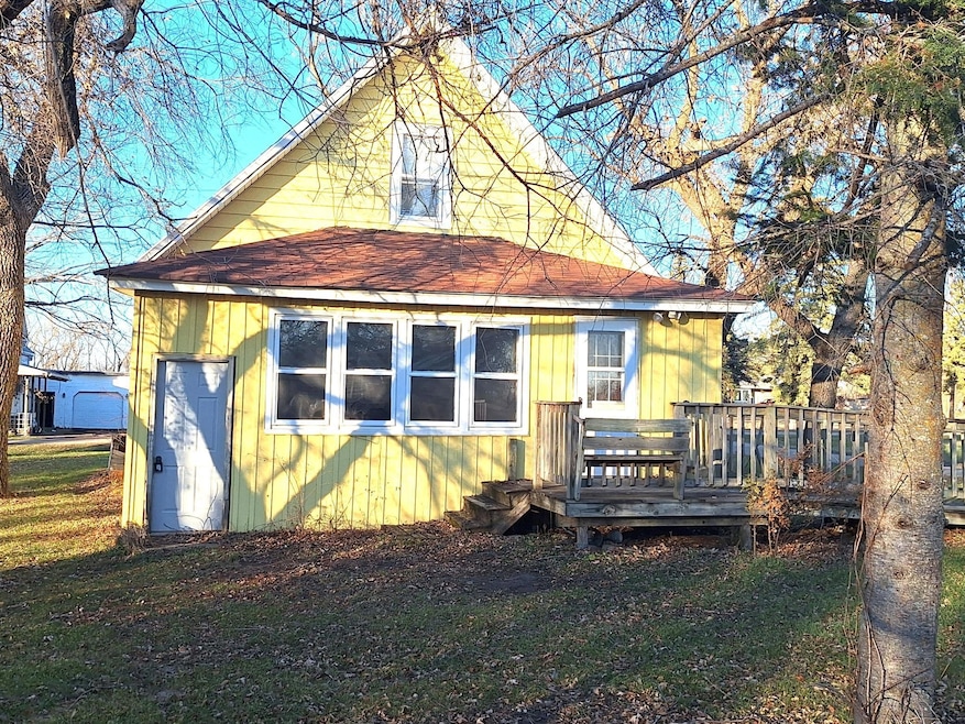 437 Nelson St E, Erie, ND 58029 - photo 1