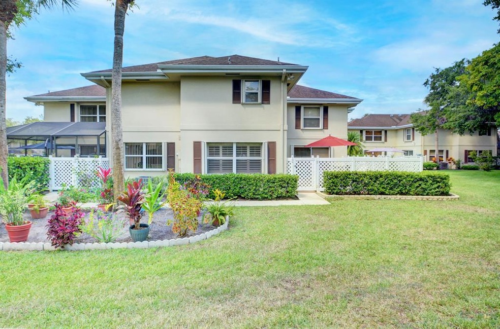 19 Amherst Ct unit A, Royal Palm Beach, FL 33411 - photo 1