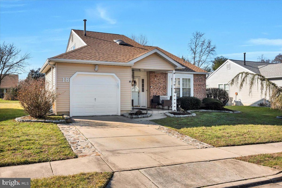 18 Pinecrest Dr, Woodbury, NJ 08096 - photo 1