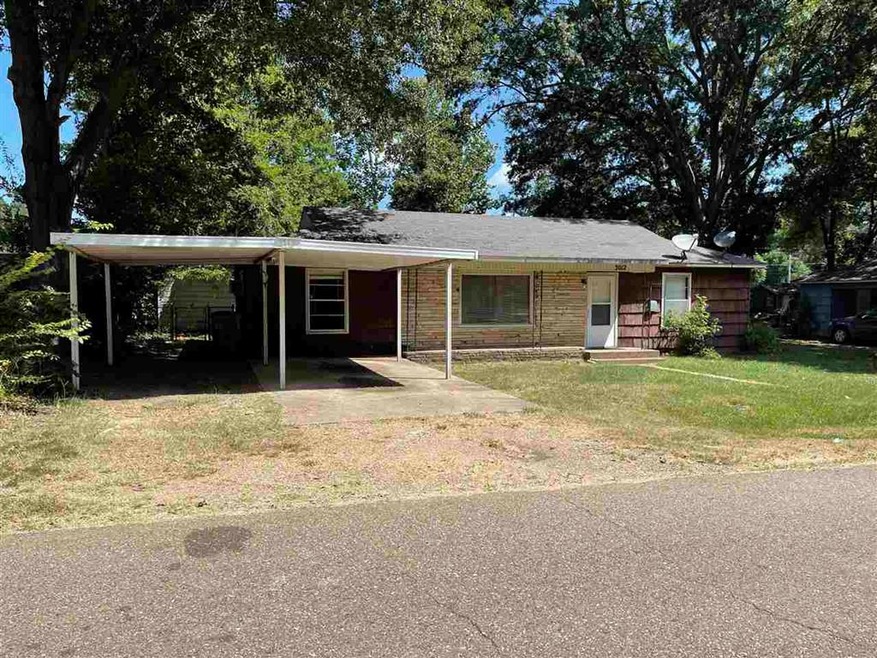 3012 Meadows Dr, Texarkana, TX 75501 - photo 1