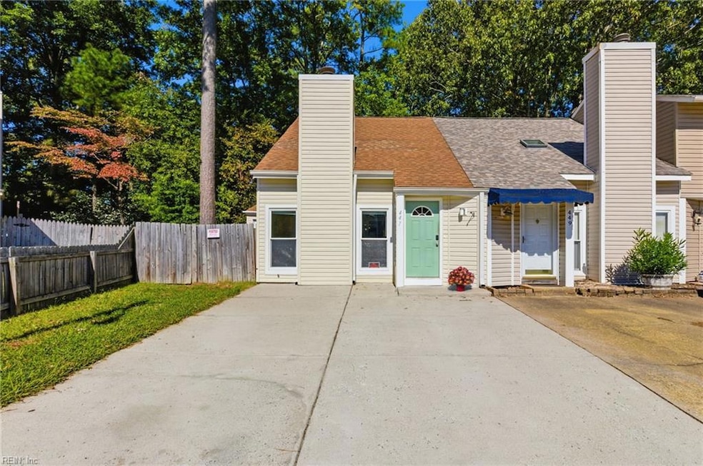 447 Benlea Cir, Virginia Beach, VA 23454 - photo 1