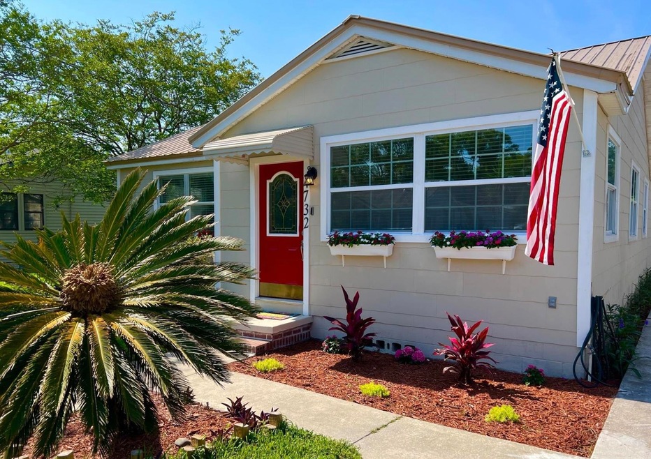 4732 Lawnview St, Jacksonville, FL 32205 - photo 1