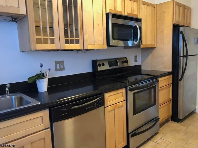 132 Claremont Rd Unit 1a unit 1A, Bernardsville Boro, NJ 07924 - photo 1