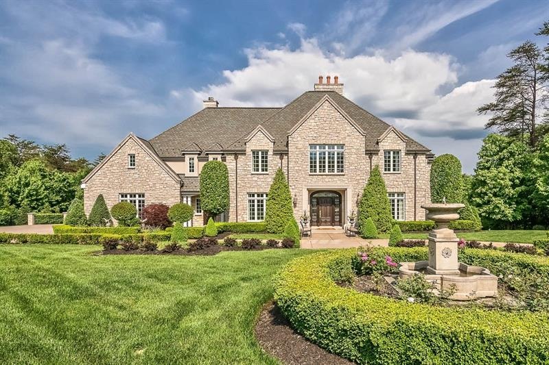 Enchanting 5 Bedroom 5.5 Bath Indiana Limestone En