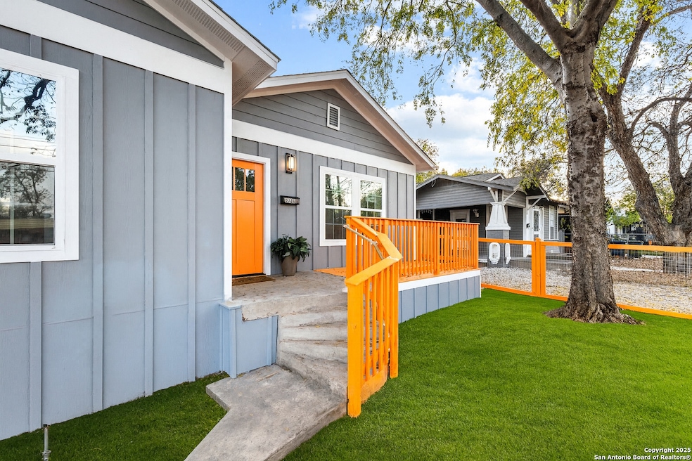 2706 W Cesar e Chavez Blvd, San Antonio, TX 78207 - photo 1