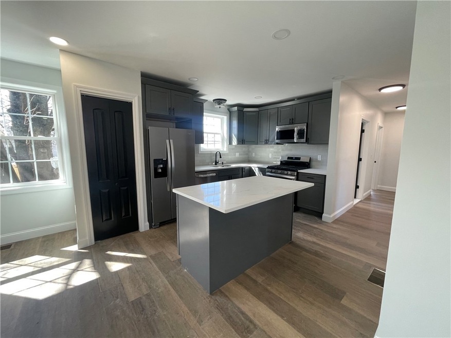 20 Westcott Ave, Providence, RI 02909 - photo 1