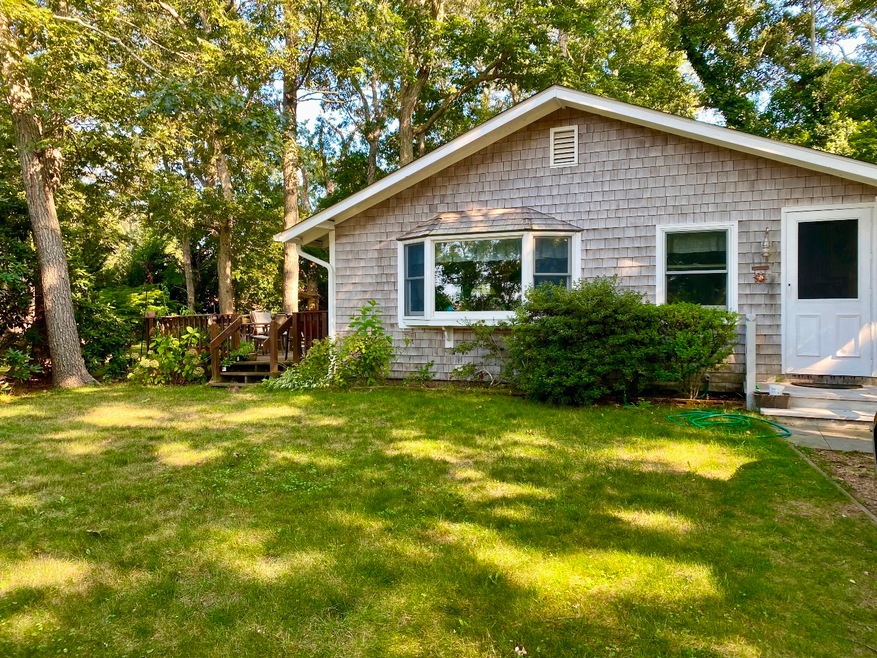 59 Brush Pond Rd, Oak Bluffs, MA 02557 - photo 1
