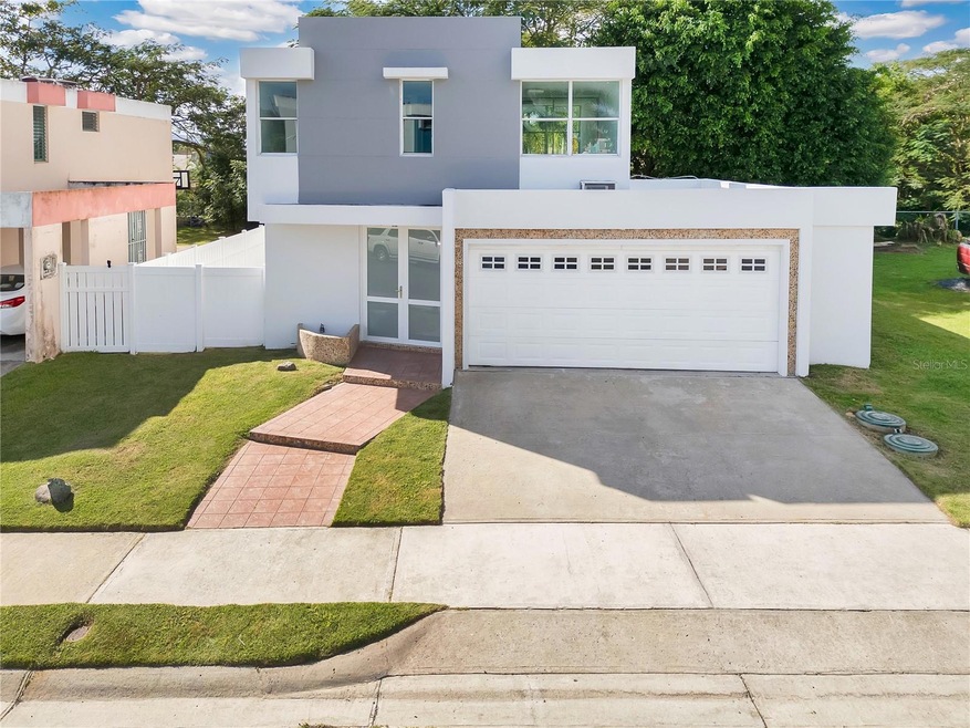 URB PASEO LOS ARTESA Alejandro Lozada unit 156, Las Piedras, PR 00771 - photo 1