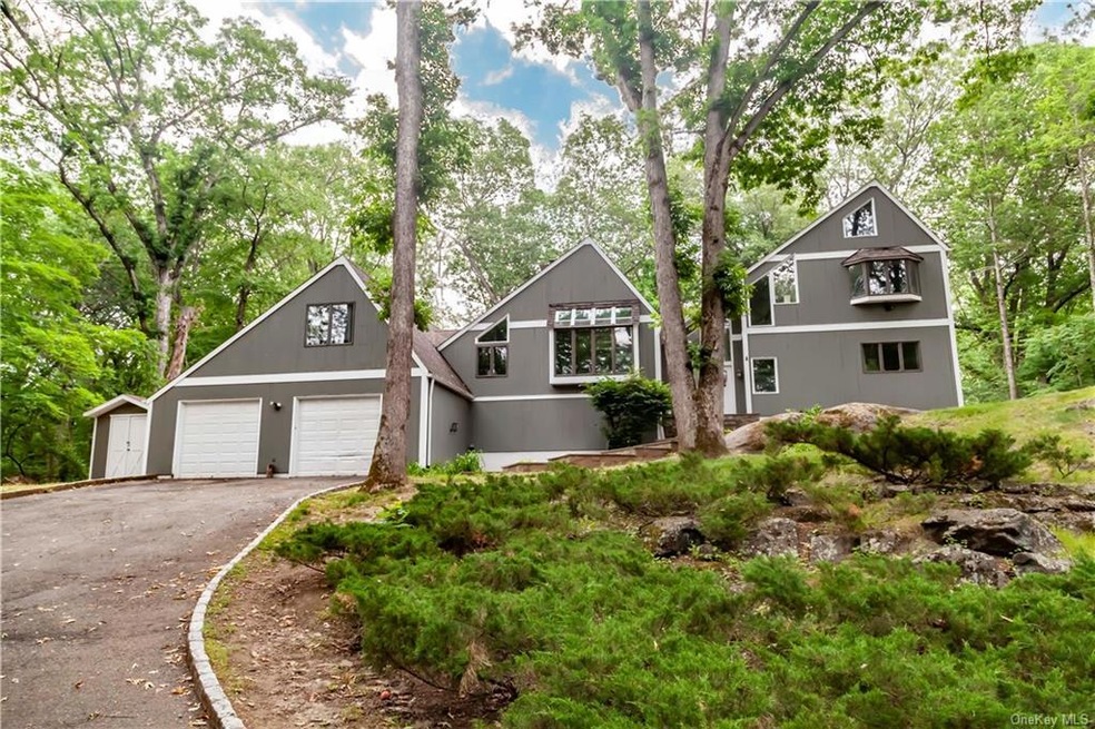 11 Travis Ln, Montrose, NY 10548 - photo 1