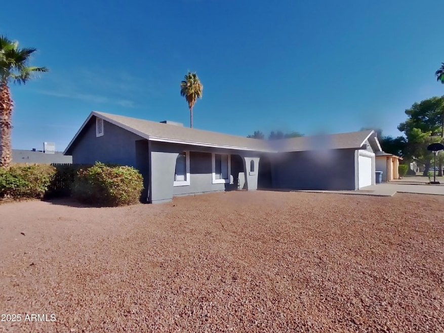 570 W Myrna Ln, Chandler, AZ 85225 - photo 1