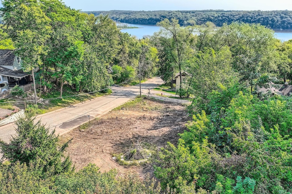 1824 1st St N, Stillwater, MN 55082 - photo 1