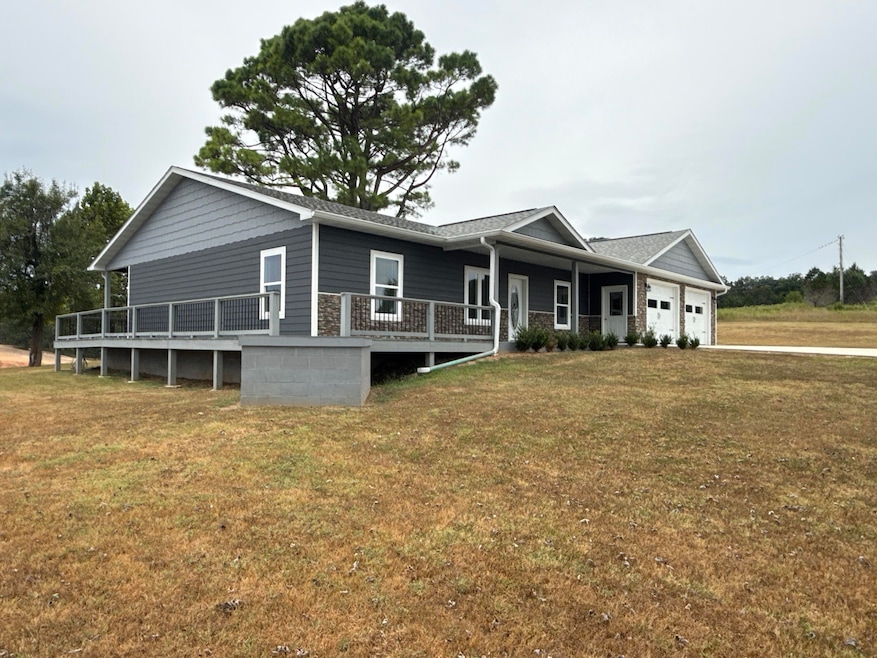 631 Spring Valley Dr, Mammoth Spring, AR 72554 - photo 1