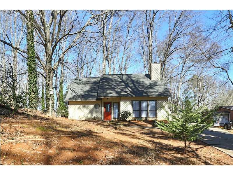 Exterior Front. Charming 3 bedroom home in quiet c