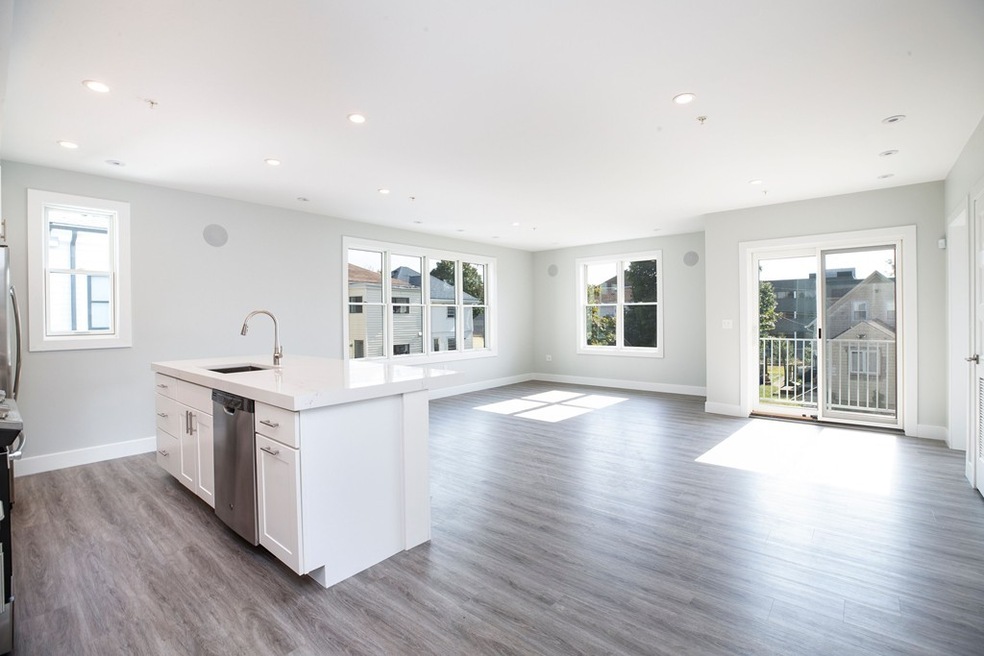 151 Hancock St unit 14, Quincy, MA 02171 - photo 1