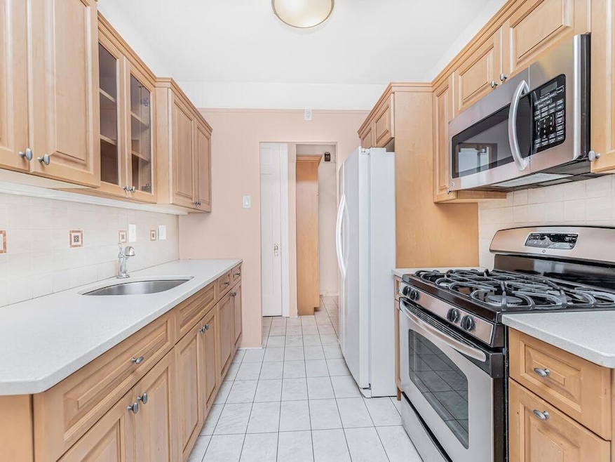 2925 Matthews Ave unit 6C, Bronx, NY 10467 - photo 1