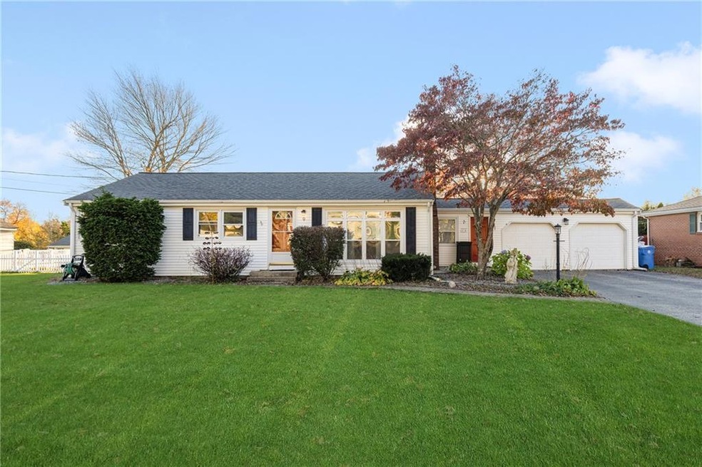 9 Roosevelt Rd, Cumberland, RI 02864 - photo 1