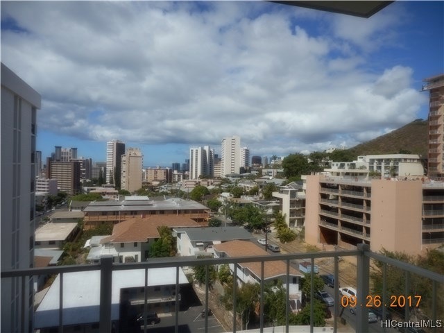 From the lanai looking toward the ocean and downto
