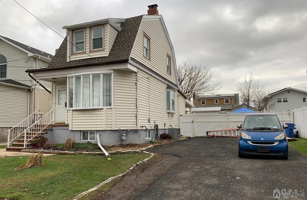 247 E Cherry St, Carteret, NJ 07008 - photo 1