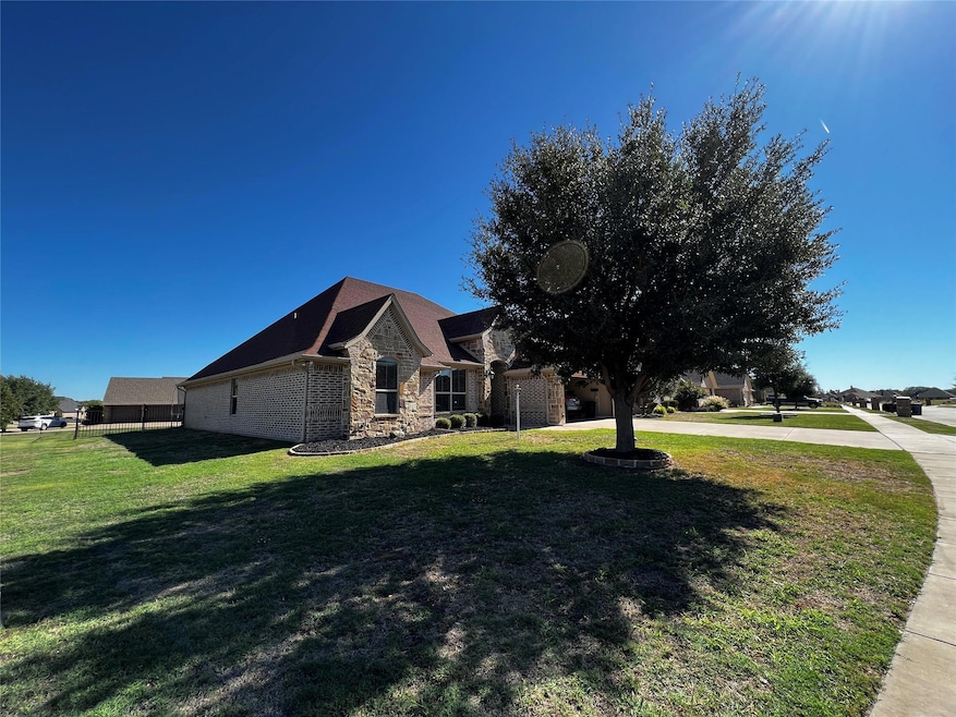419 River Bank Ln, Granbury, TX 76049 - photo 1