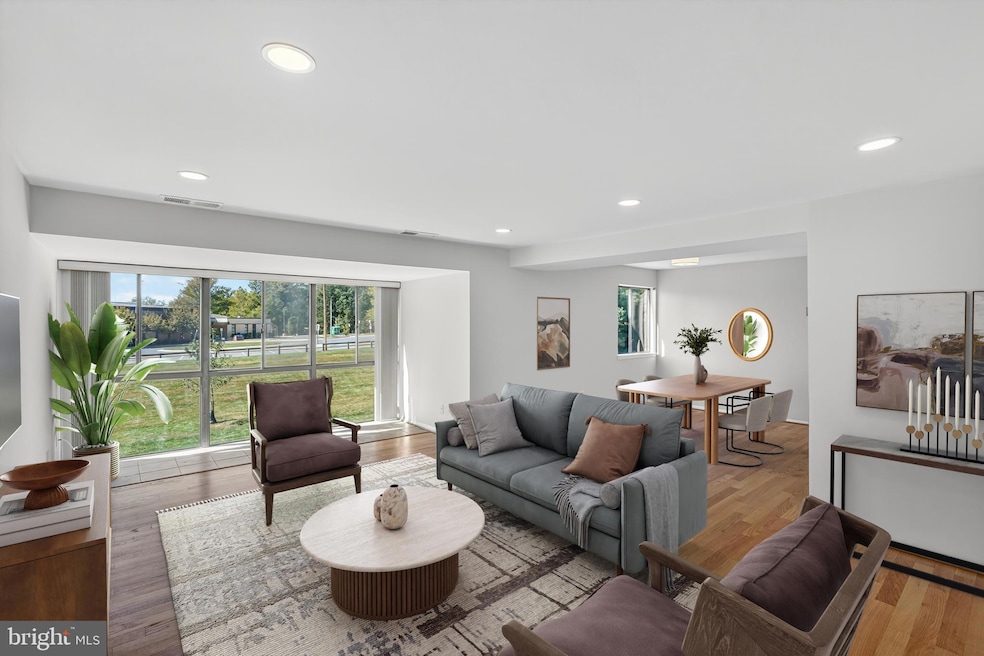 18910 Smoothstone Way unit 4, Montgomery Village, MD 20886 - photo 1