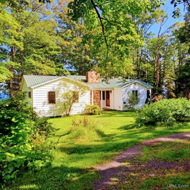 Under Contract $350,000 • Co-Listing Agent