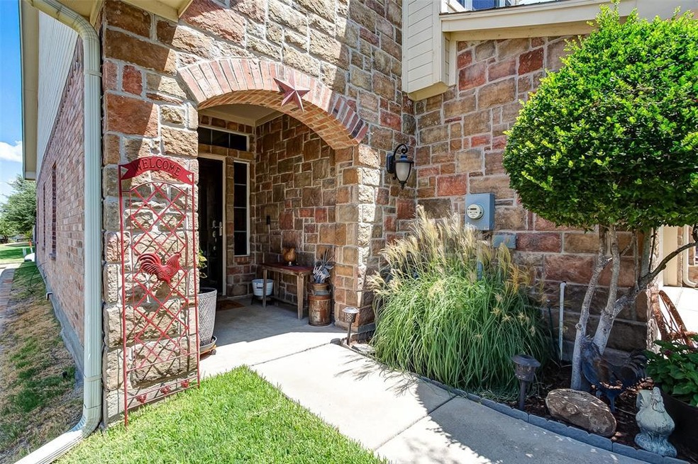 346 Emma Call Ct, Decatur, TX 76234 - photo 1