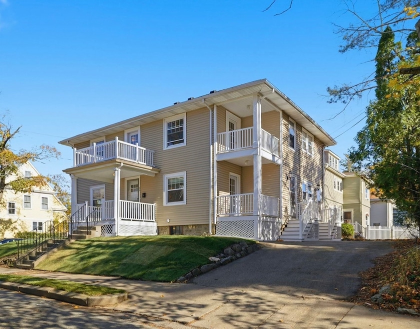 Pending $1,375,000 • Co-Listing Agent