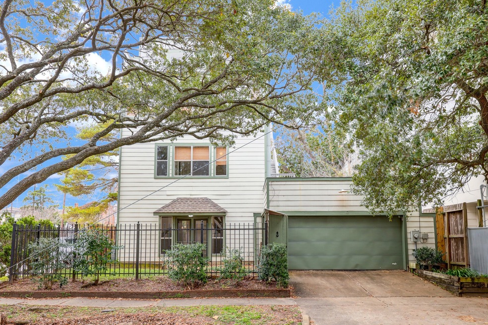 1918 Ridgewood St, Houston, TX 77006 - photo 1