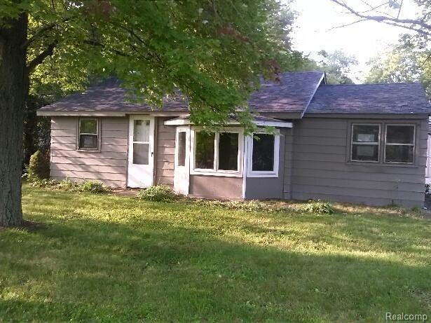 5080 Burma Rd, Kimball, MI 48074 - photo 1