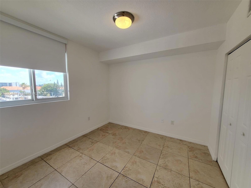 435 SW 12th Ave unit 305, Miami, FL 33130 - photo 1
